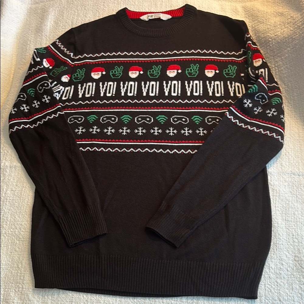 H&M Black and Red Sweater with Winter Pattern Christmas sweater